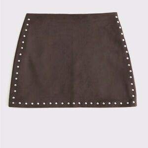 NWT Abercrombie & Fitch The Scarlett Vegan Suede Dark Brown Studded Mini Skort